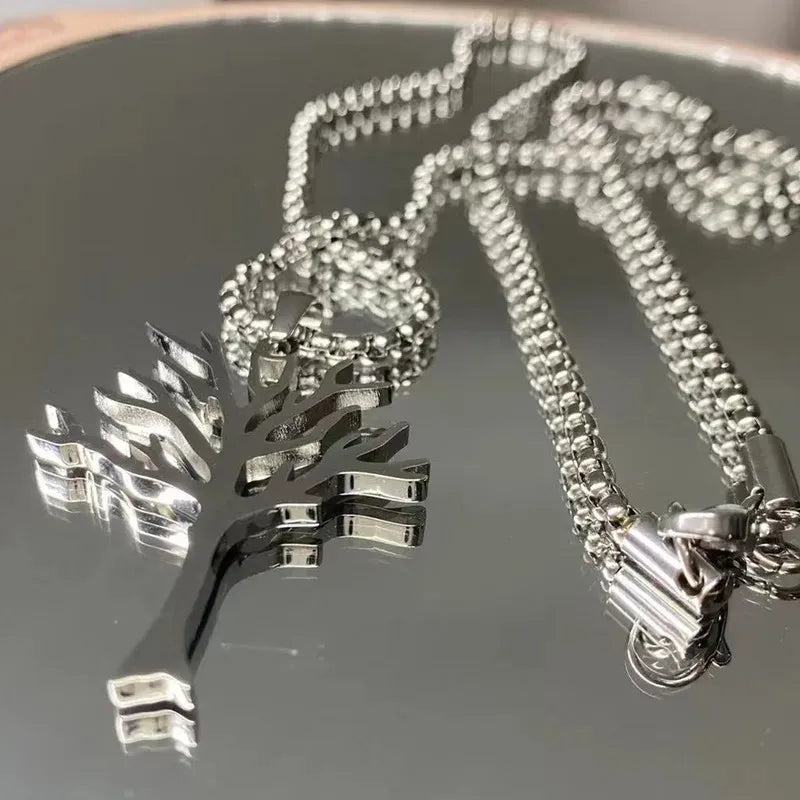 Collier Arbre de Vie Dépouillé - Symbolisme et Force