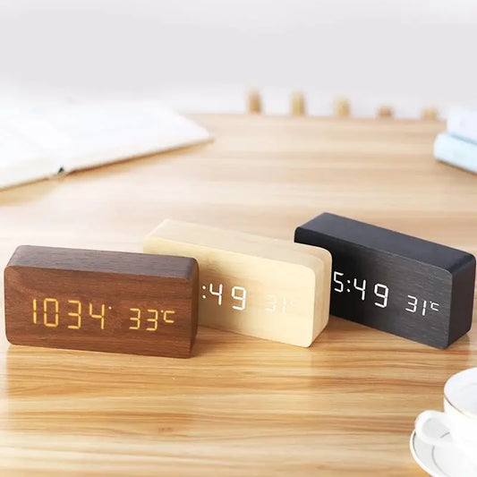 Réveil Numérique en Bois avec Écran LED - WoodGlow™