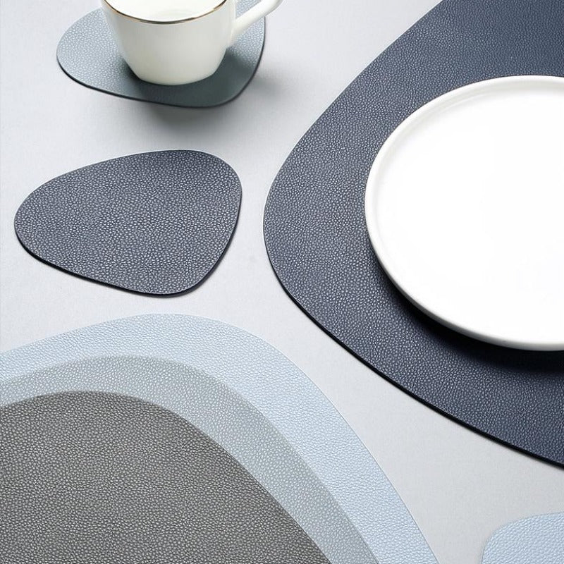 Élégance et Protection avec les Sets de Table & Dessous de Verre Luma™